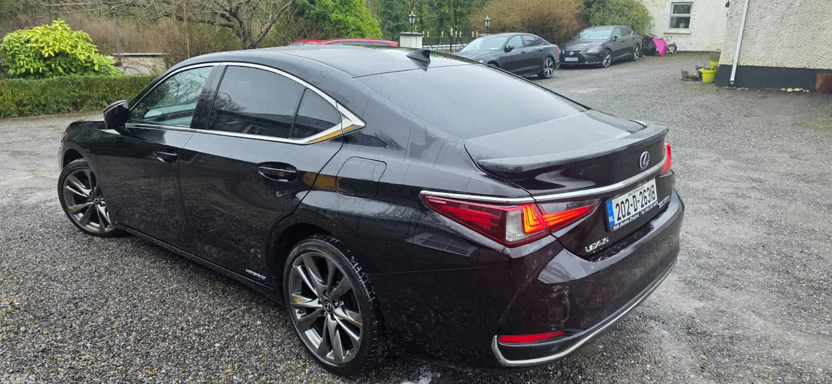 Lexus ES Saloon, Petrol Hybrid, 2020, Black