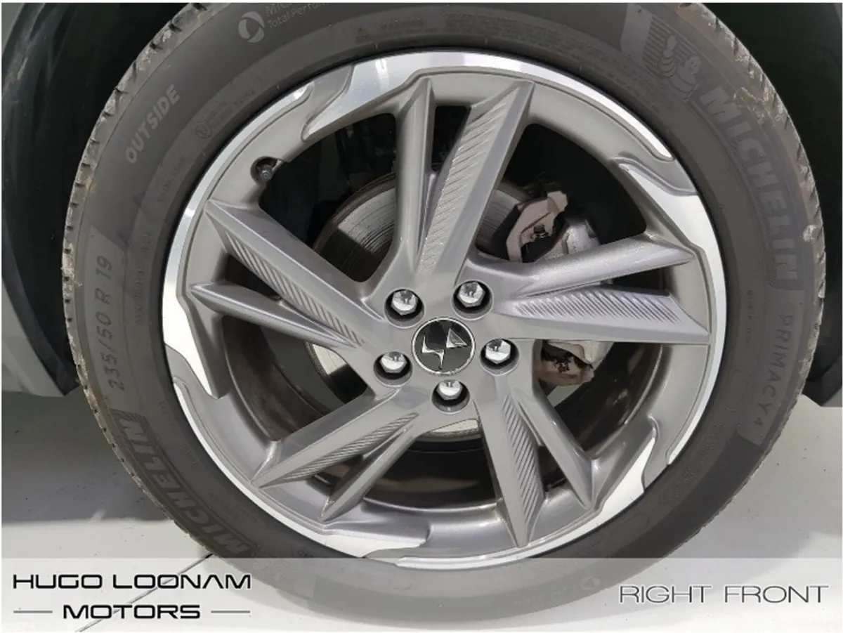 DS Automobiles DS 7 MPV, Petrol Plug-in Hybrid, 2023, Grey