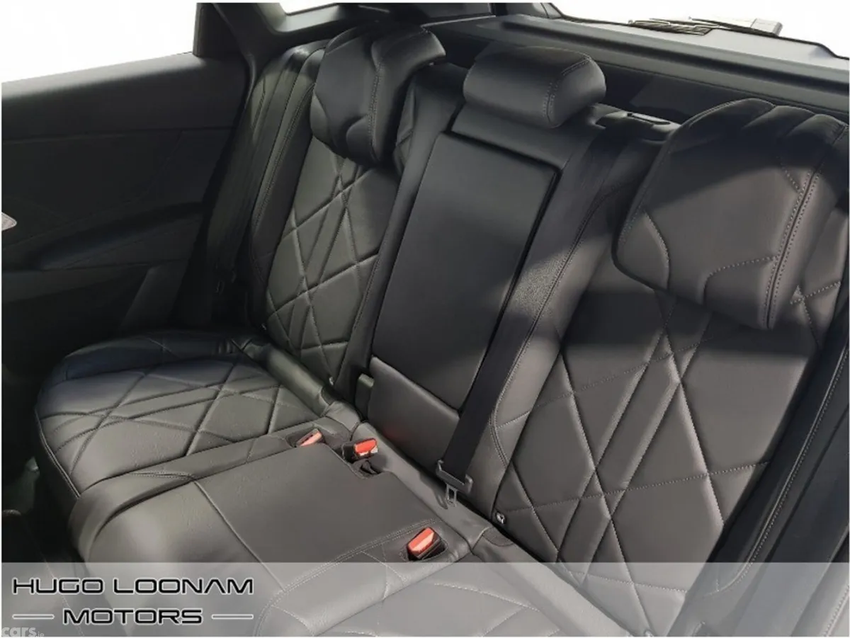 DS Automobiles DS 7 MPV, Petrol Plug-in Hybrid, 2023, Grey