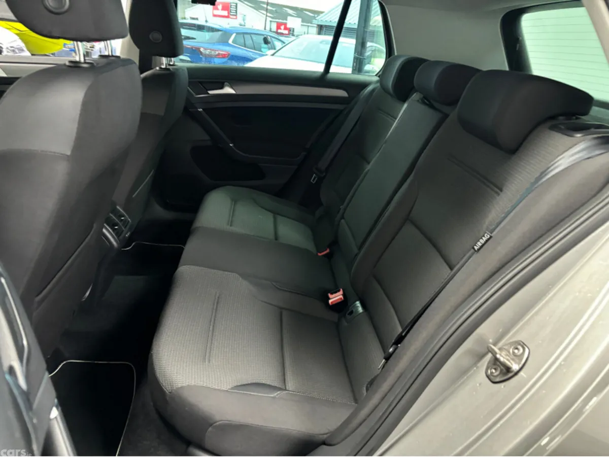 Volkswagen Golf Hatchback, Petrol, 2019, Silver