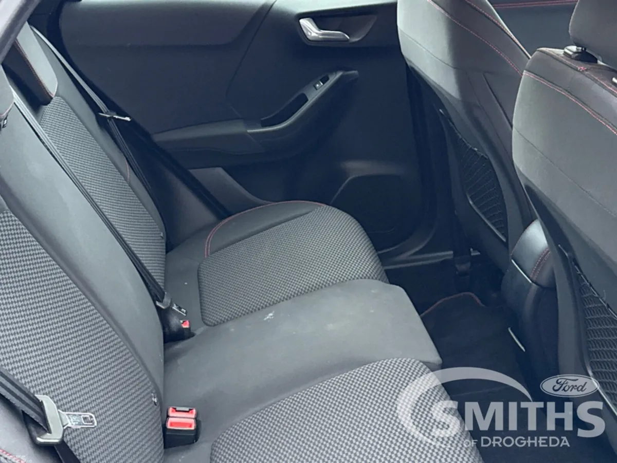 Ford Puma MPV, Petrol Hybrid, 2022, Blue