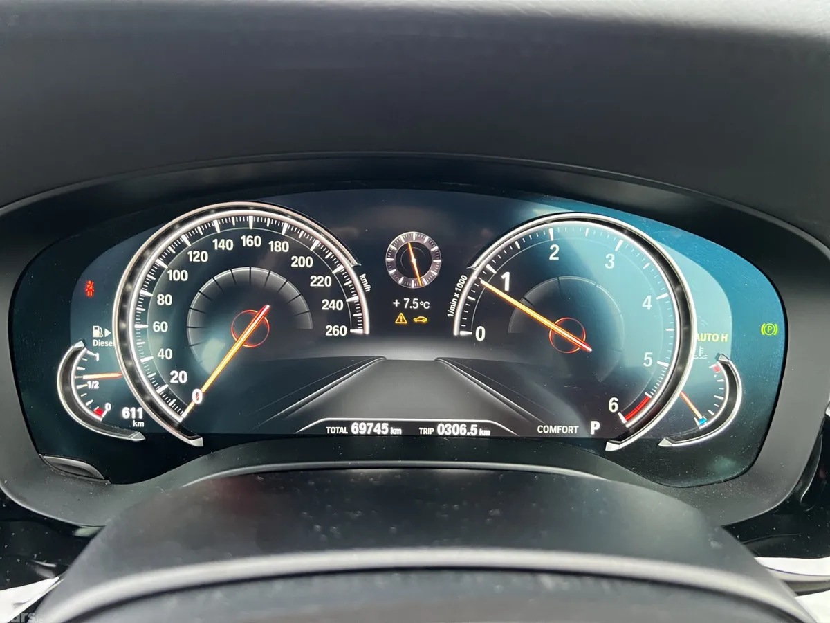BMW 5-Series Saloon, Diesel, 2017, Blue