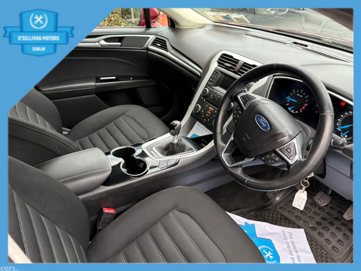 Ford Mondeo Hatchback, Diesel, 2016, Red