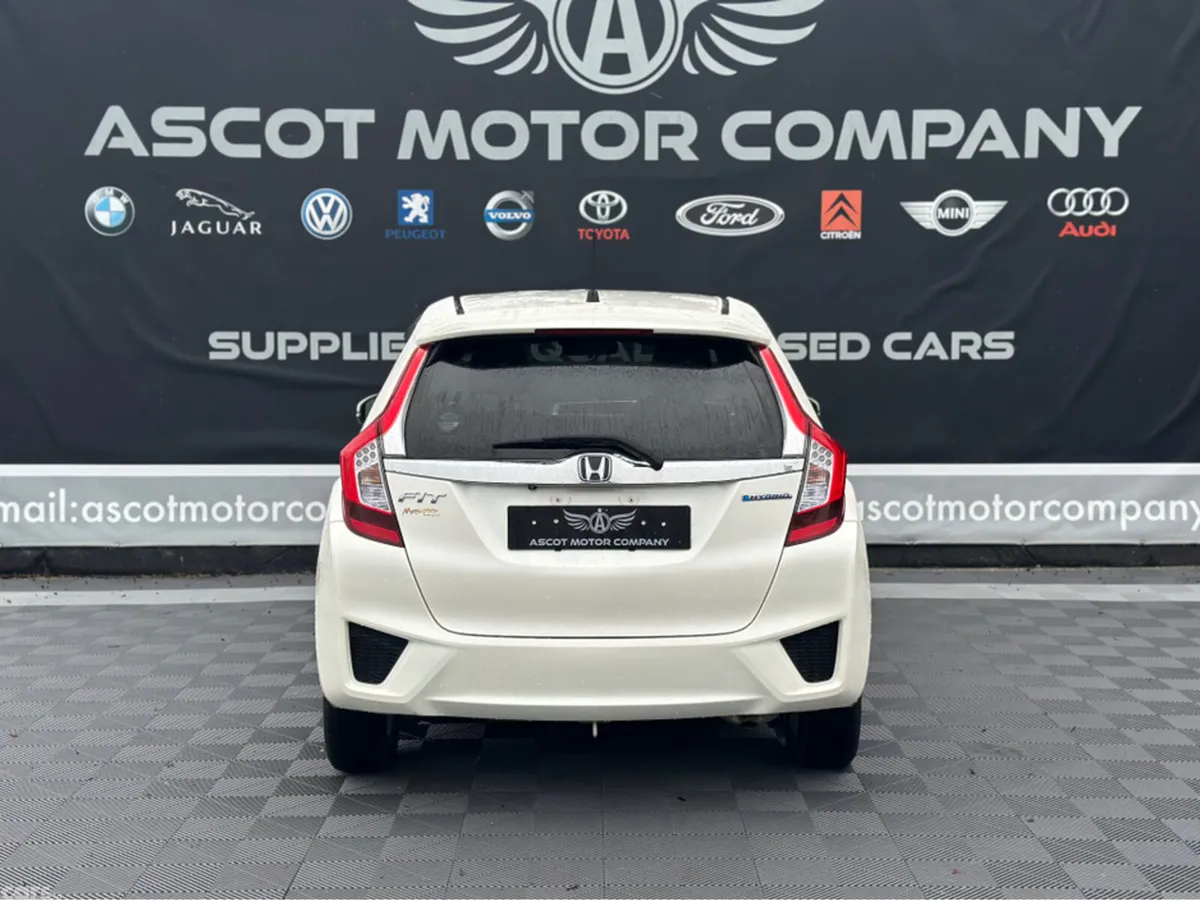 Honda Fit Hatchback, Petrol Hybrid, 2014, White