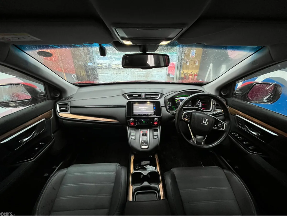 Honda CR-V SUV, Petrol Hybrid, 2022, Red