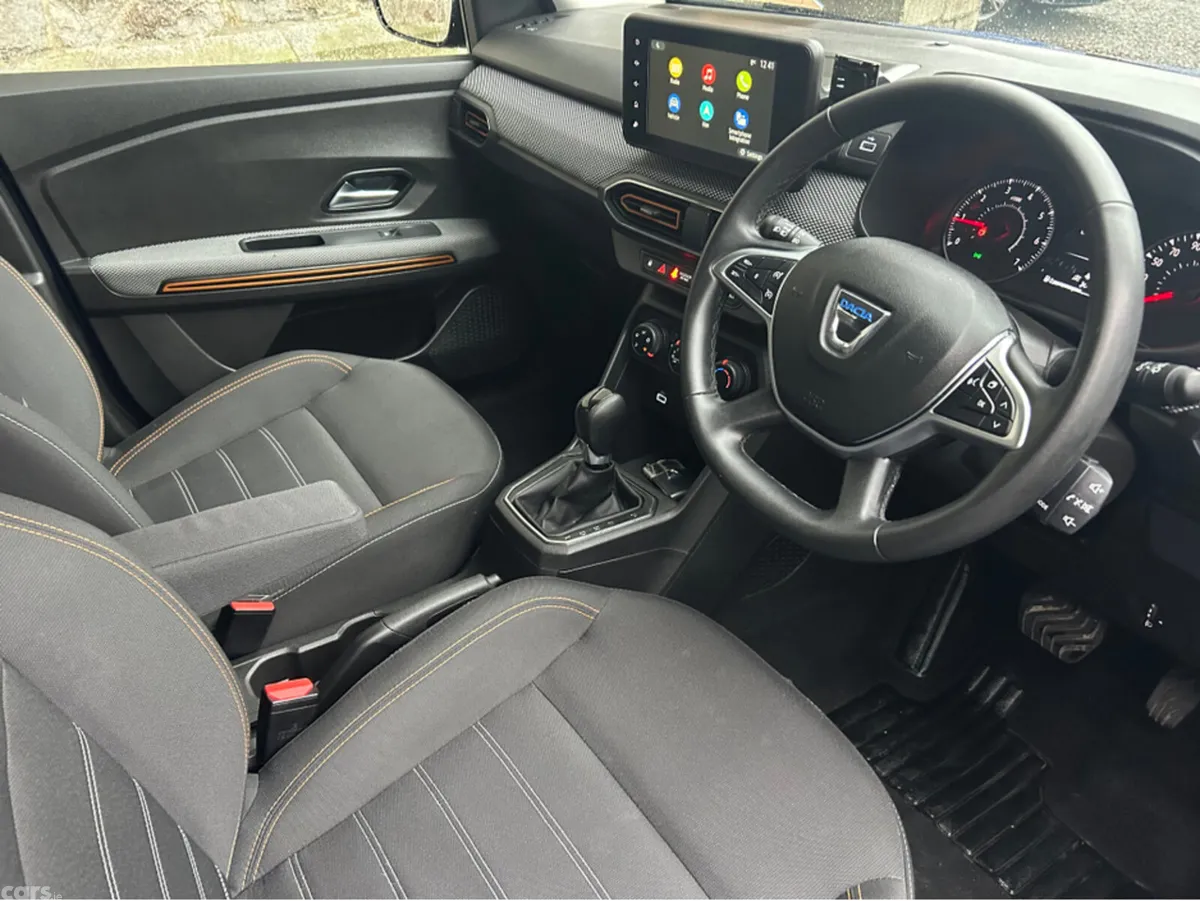 Dacia Sandero Stepway Hatchback, Petrol, 2023, Blue