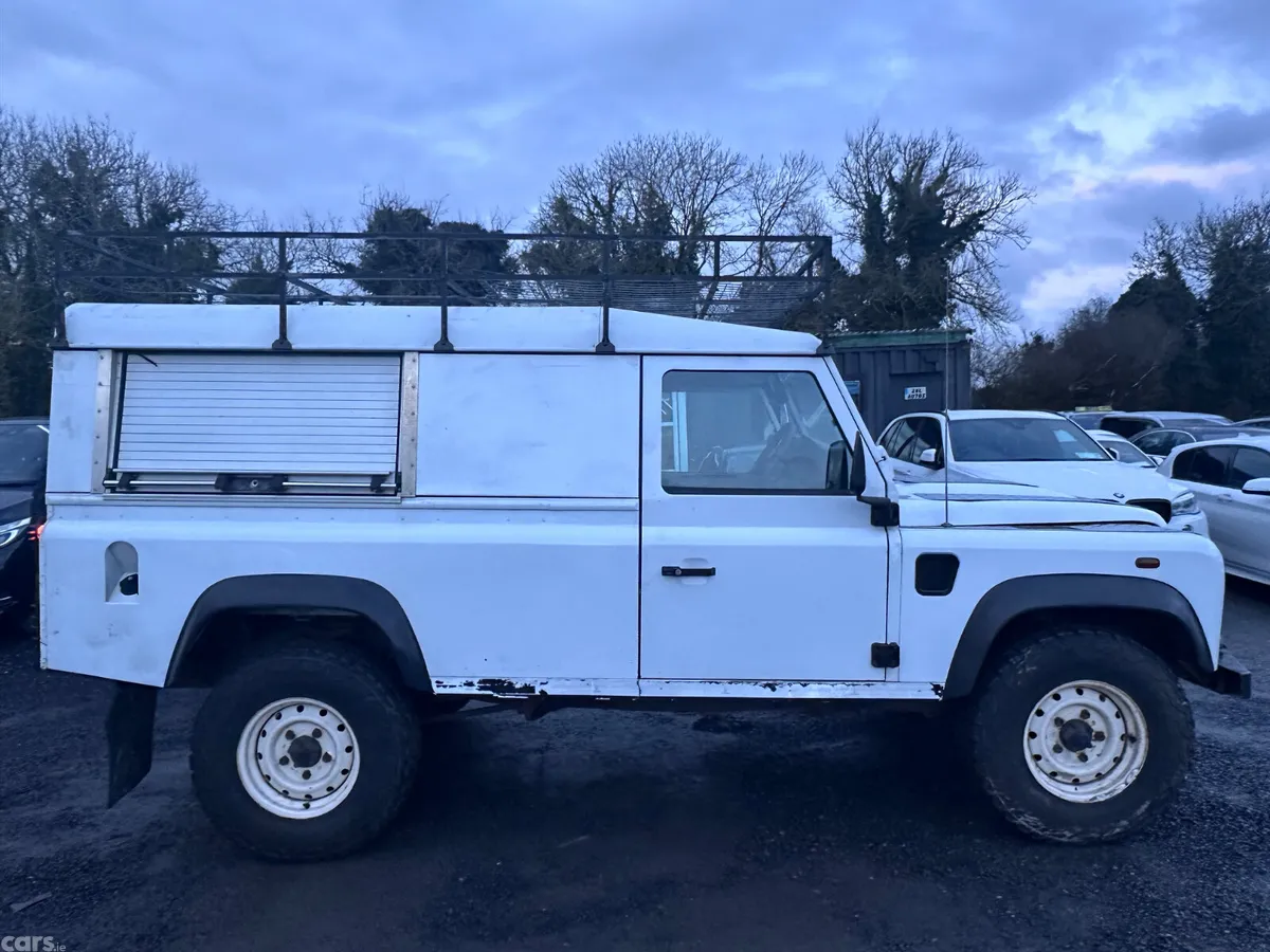 Land Rover Defender SUV, Diesel, 2012, White