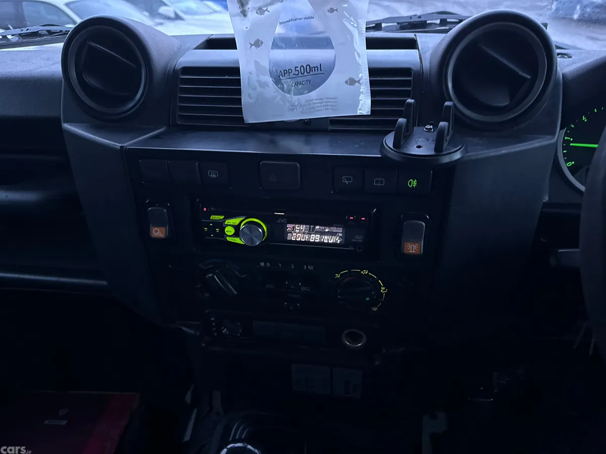 Land Rover Defender SUV, Diesel, 2012, White