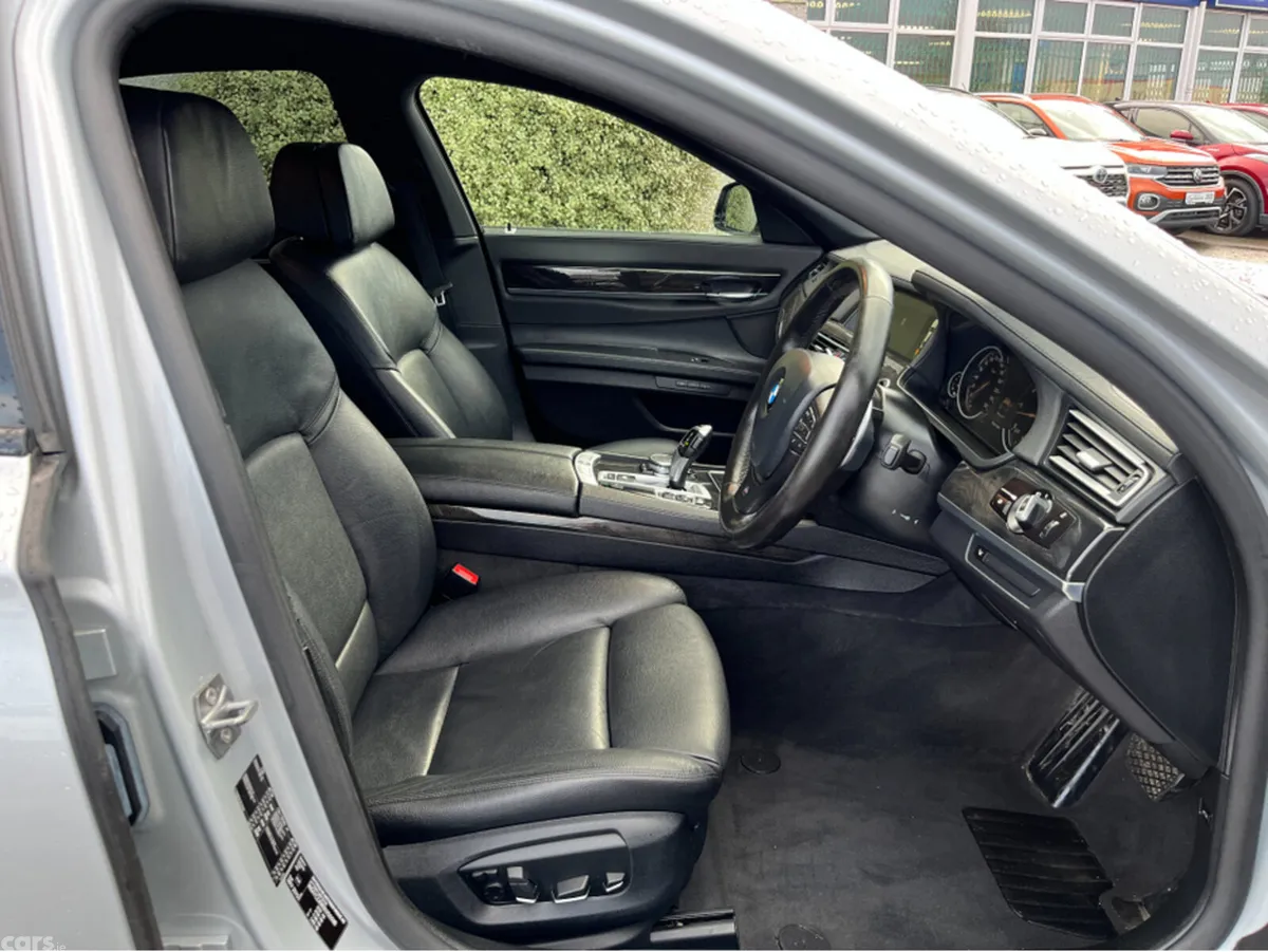 BMW 7-Series Saloon, Diesel, 2015, Silver