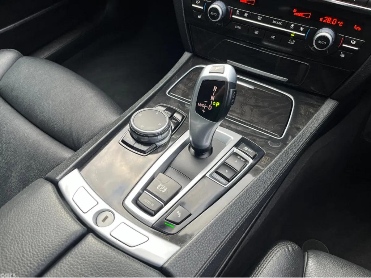 BMW 7-Series Saloon, Diesel, 2015, Silver