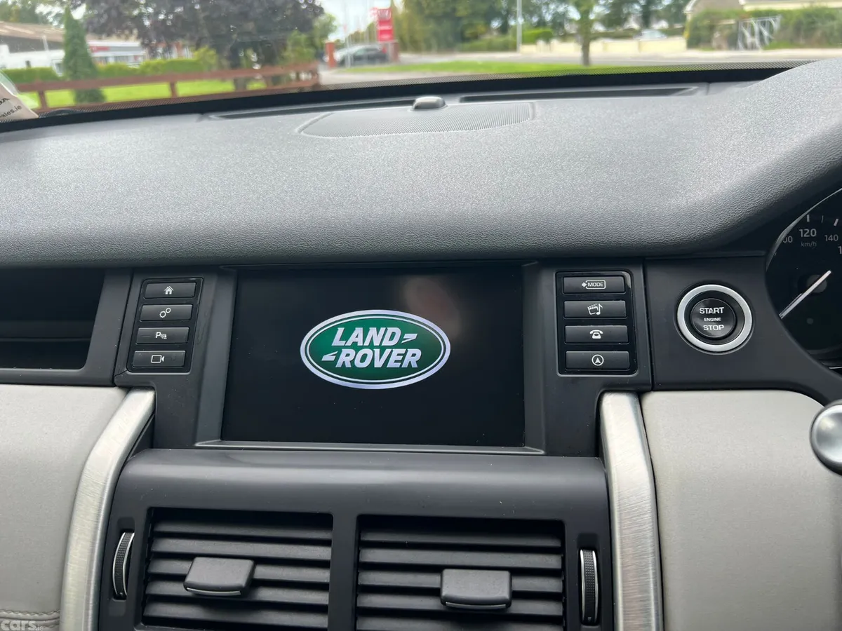 Land Rover Discovery SUV, Diesel, 2018, Grey