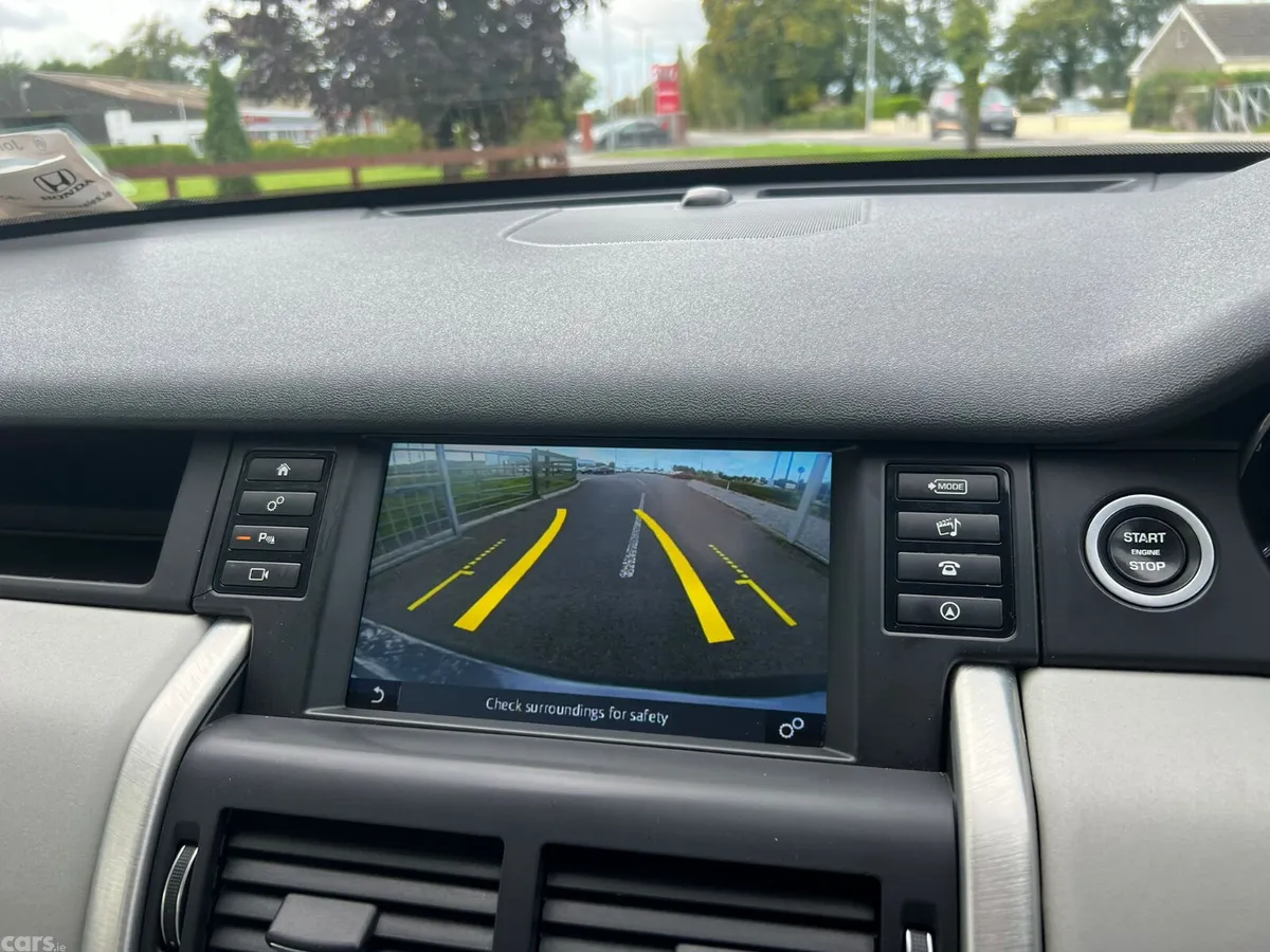 Land Rover Discovery SUV, Diesel, 2018, Grey