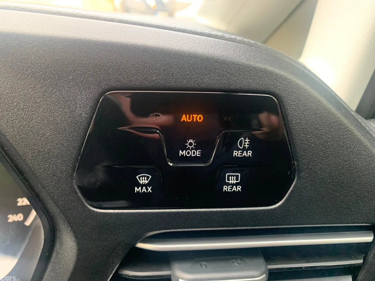 Volkswagen Caddy Maxi Life MPV, Diesel, 2023, Grey