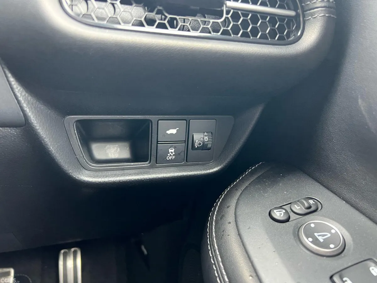 Honda ZR-V SUV, Petrol Hybrid, 2025, White