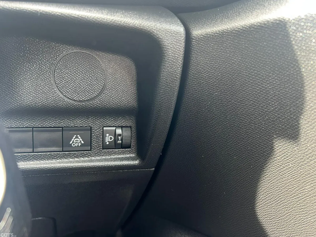 Citroen C4 Hatchback, Petrol, 2023, Blue