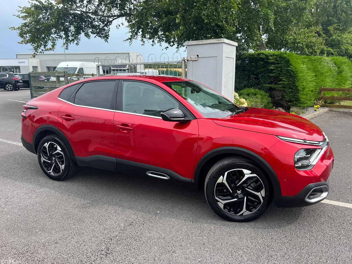 Citroen C4 X Saloon, Diesel, 2024, Red