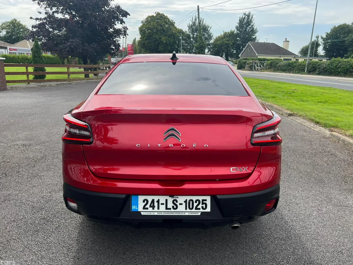 Citroen C4 X Saloon, Diesel, 2024, Red