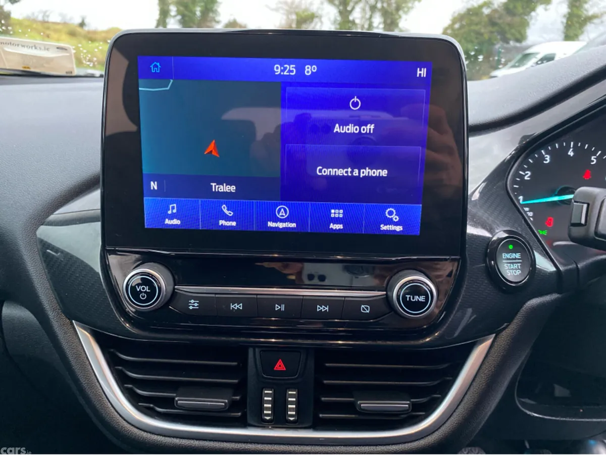 Ford Puma MPV, Petrol Hybrid, 2022, White