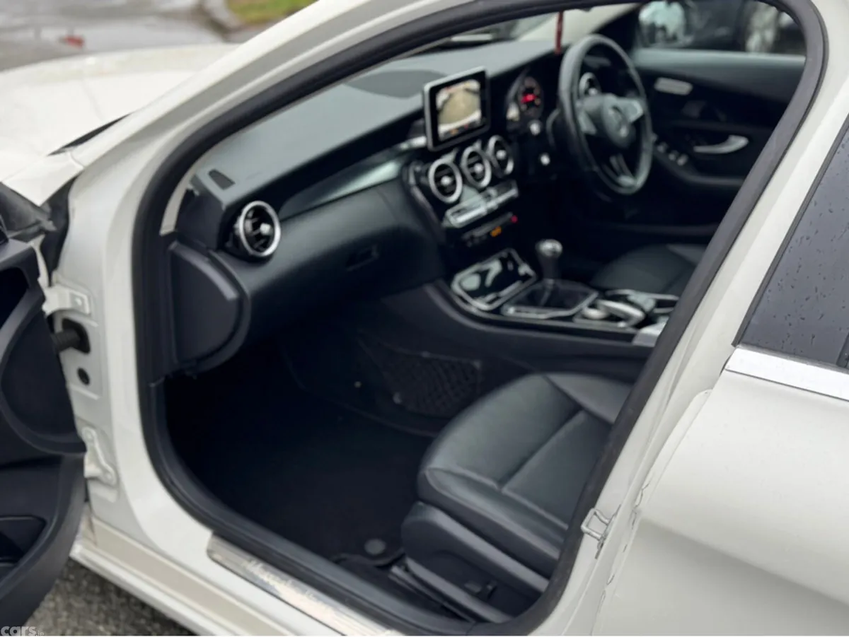 Mercedes-Benz C-Class Saloon, Diesel, 2014, White
