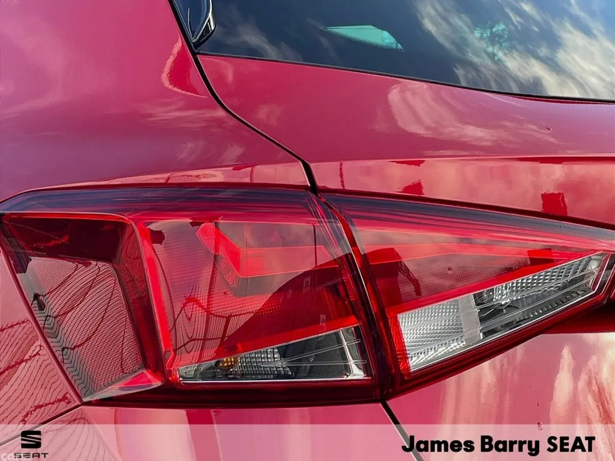 SEAT Arona SUV, Petrol, 2025, Red