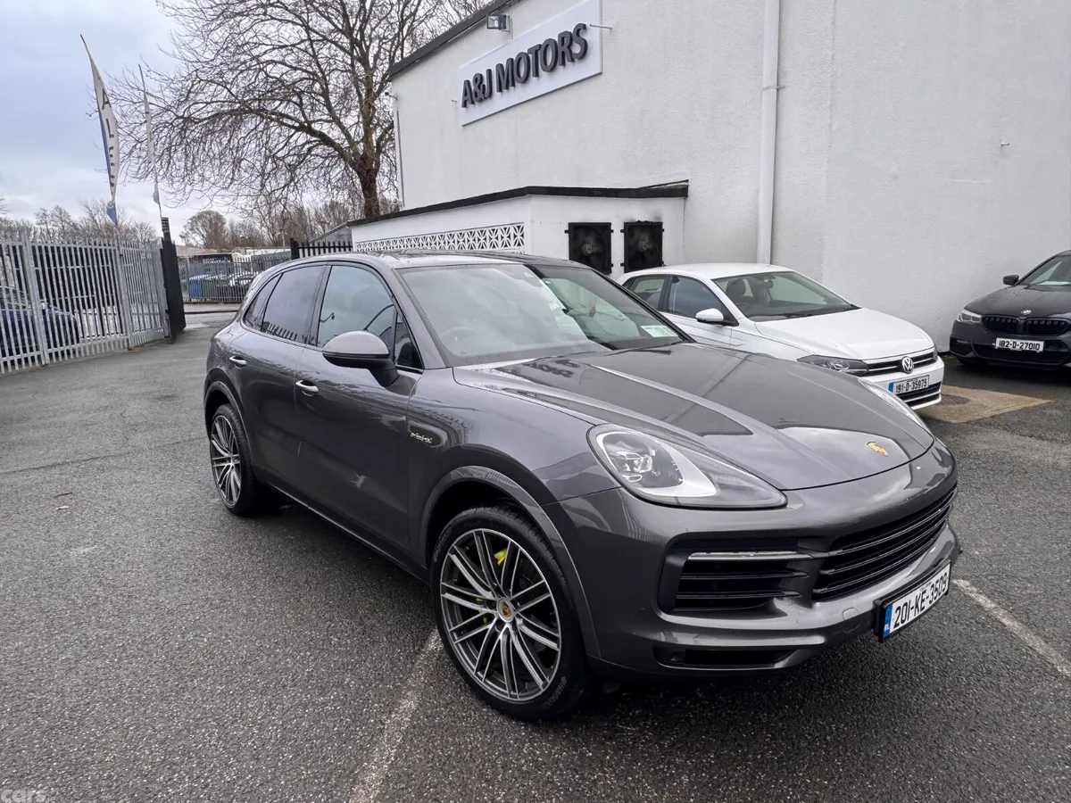 Porsche Cayenne SUV, Petrol Plug-in Hybrid, 2020, Grey