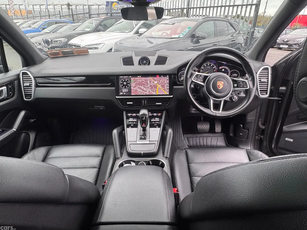 Porsche Cayenne SUV, Petrol Plug-in Hybrid, 2020, Grey