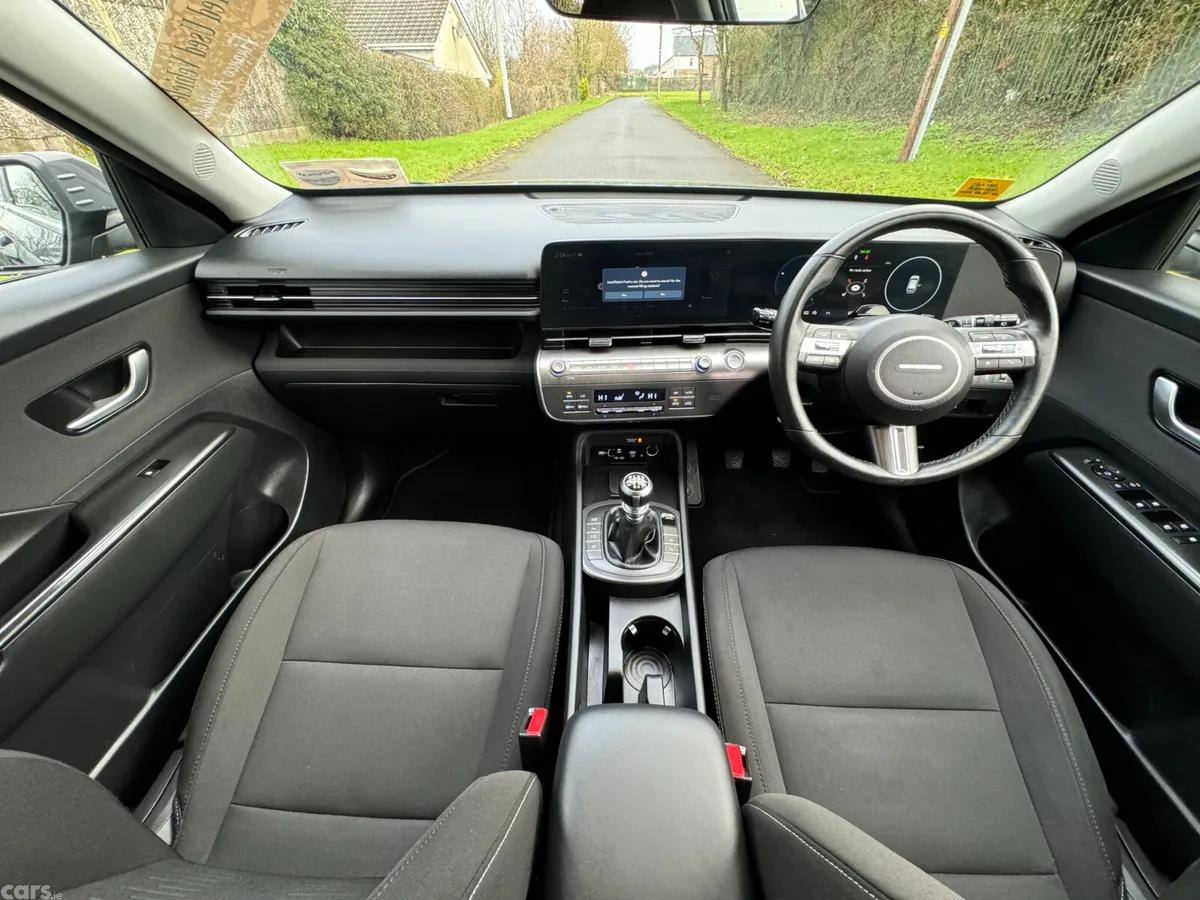 Hyundai KONA MPV, Petrol, 2024, Grey