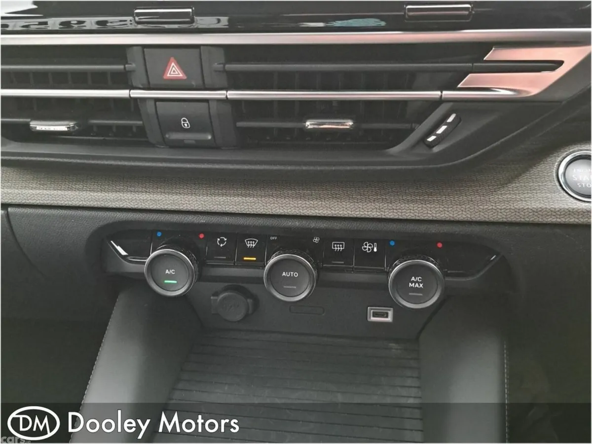Citroen C5 X Estate, Petrol, 2024, Grey