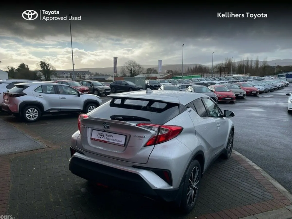 Toyota C-HR SUV, Petrol Hybrid, 2017, Silver