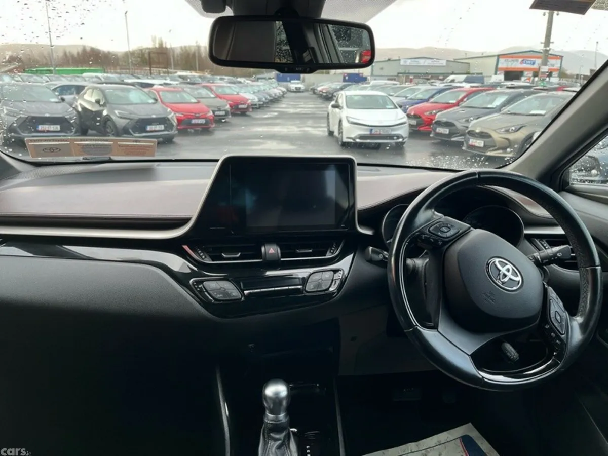 Toyota C-HR SUV, Petrol Hybrid, 2017, Silver