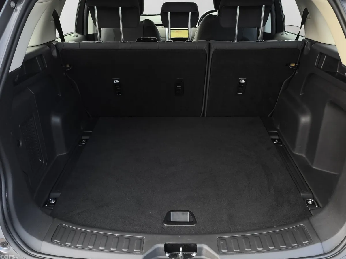 Land Rover Discovery Sport SUV, Diesel, 2020, Grey