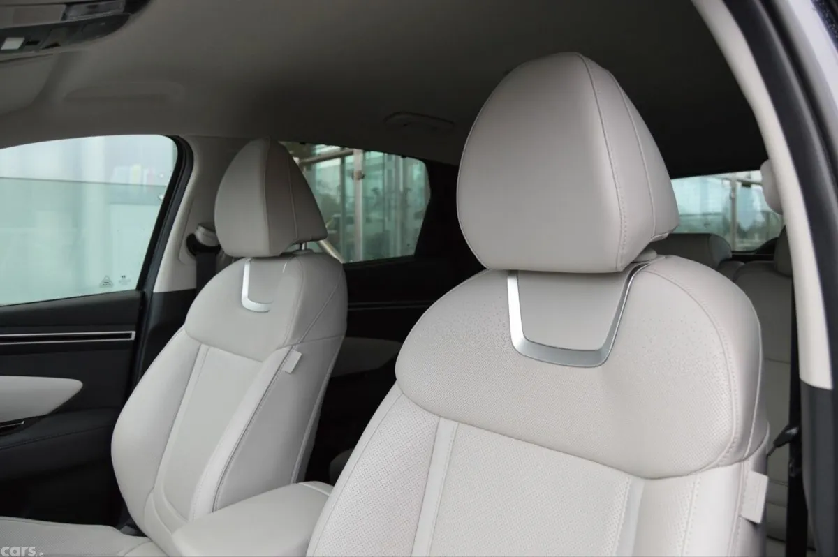 Hyundai Tucson SUV, Diesel, 2024, Grey