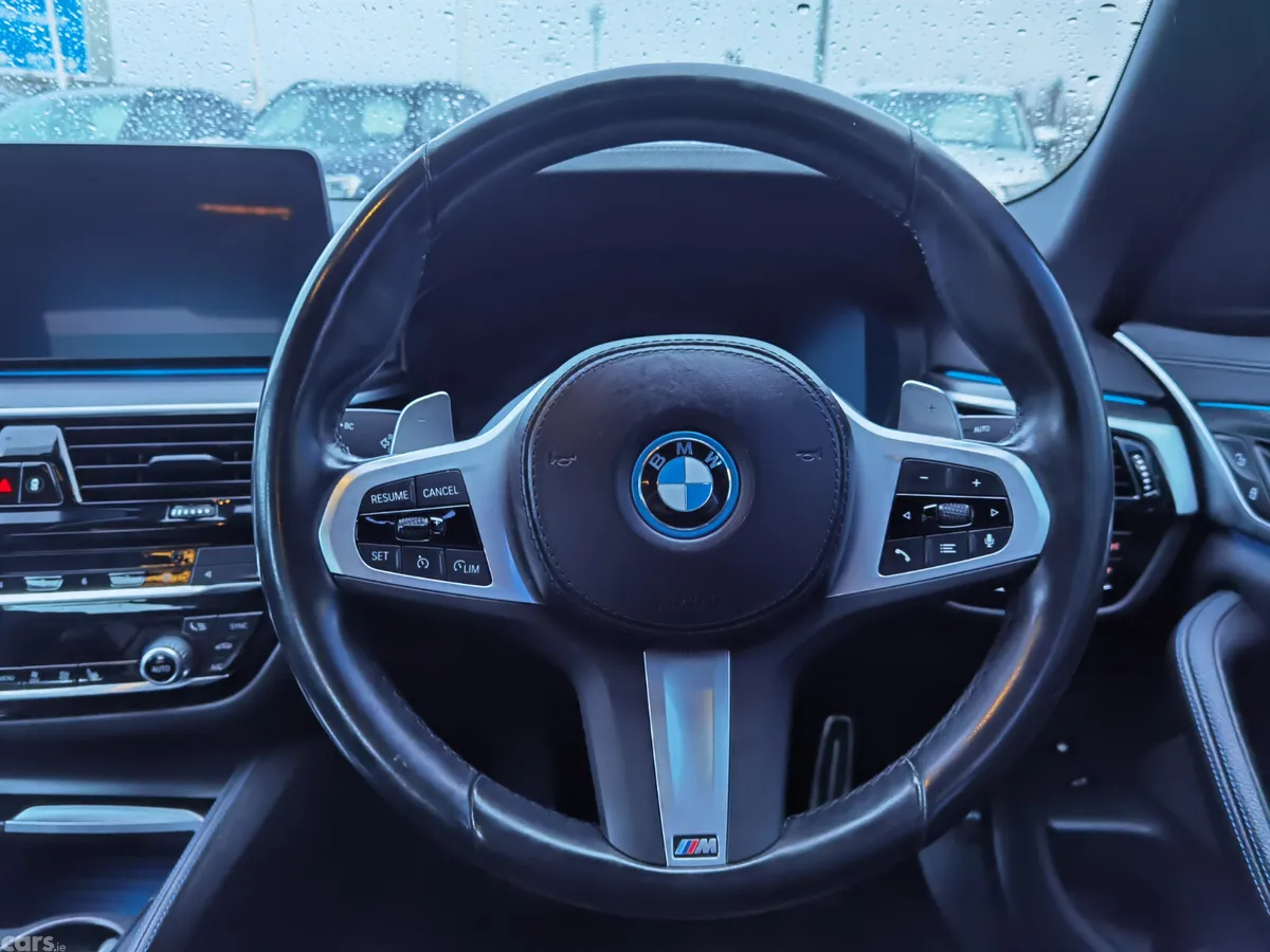 BMW 5-Series Saloon, Petrol Plug-in Hybrid, 2022, Black