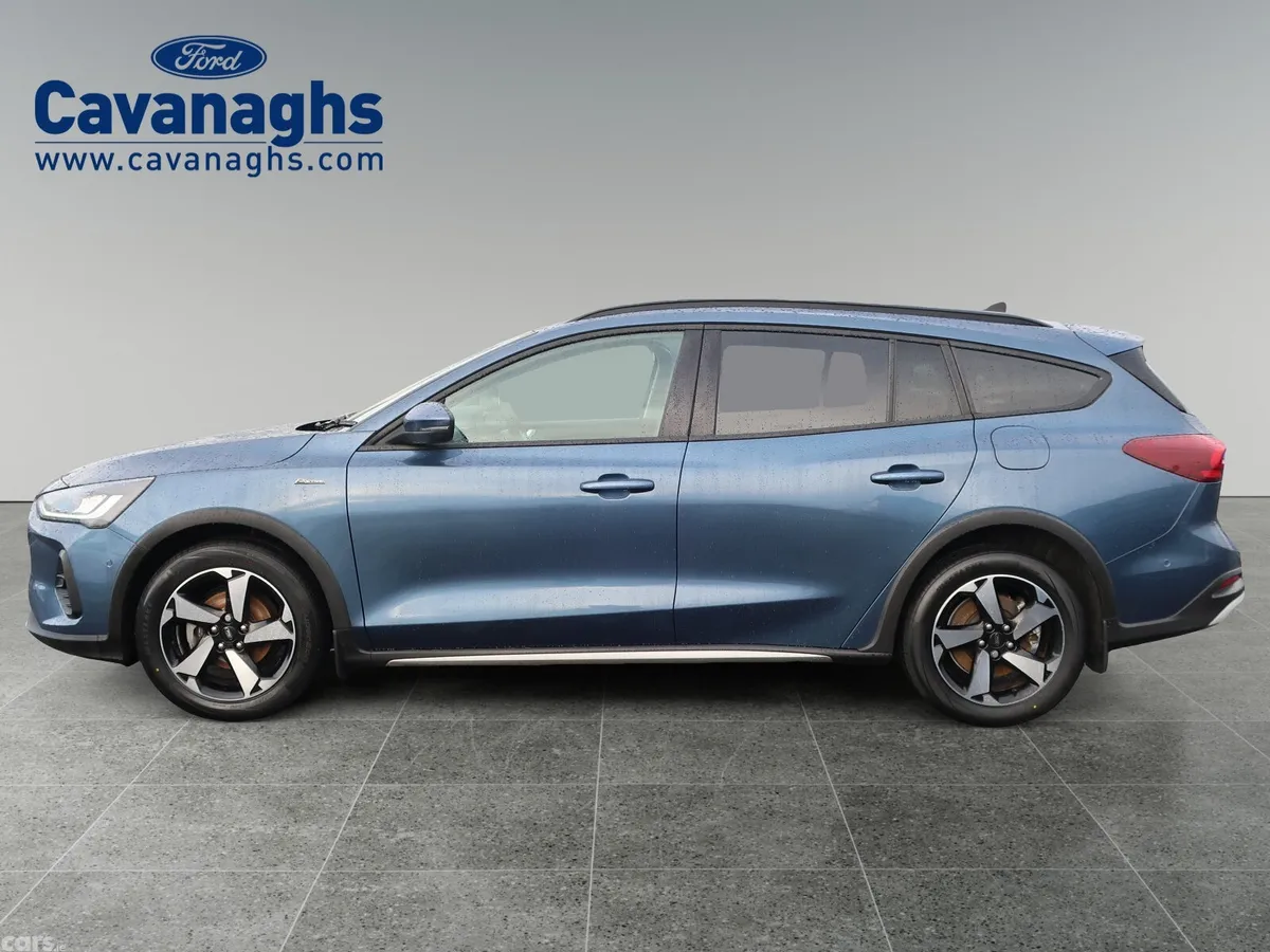 Ford Focus Estate, Petrol, 2023, Blue