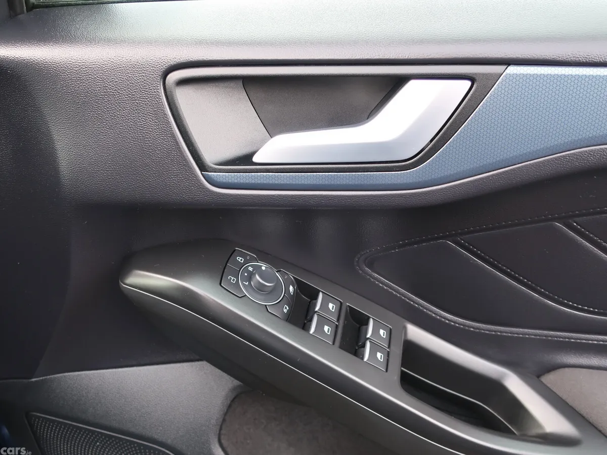 Ford Focus Estate, Petrol, 2023, Blue