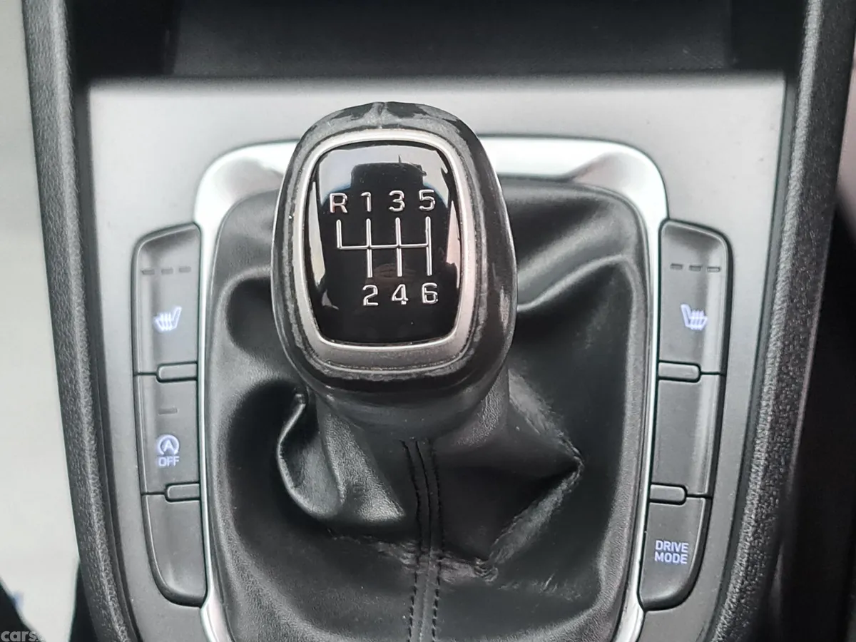Hyundai KONA MPV, Diesel, 2021, Green