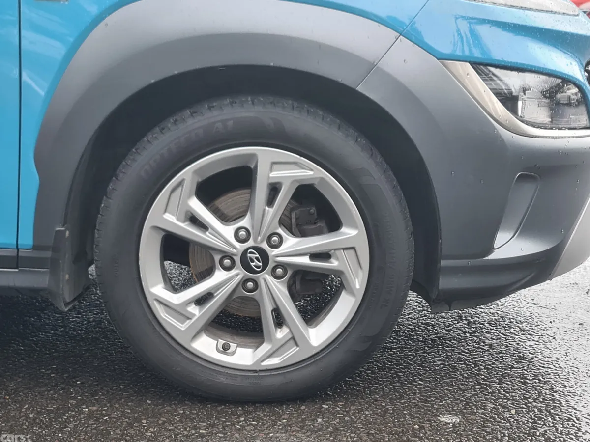Hyundai KONA MPV, Diesel, 2021, Green