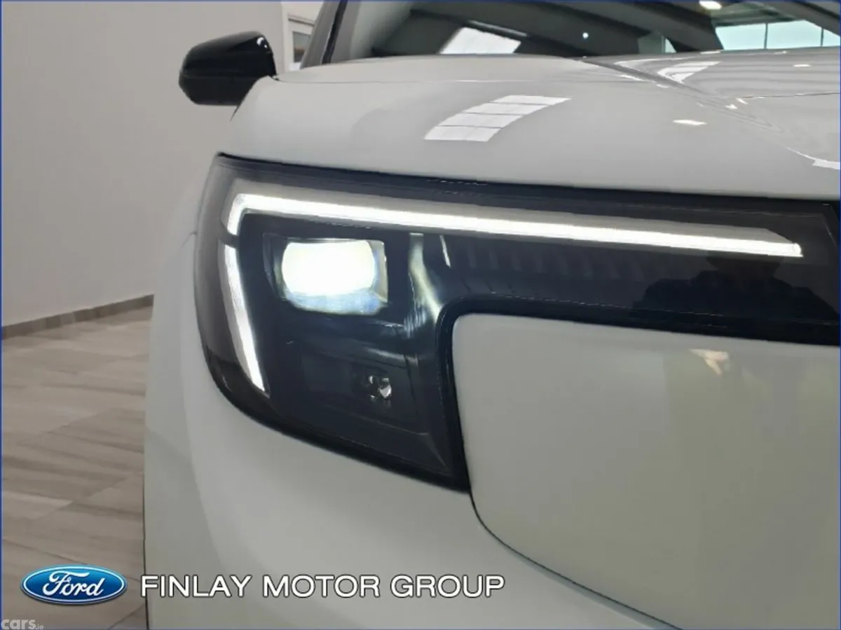 Ford Explorer MPV, Electric, 2025, White