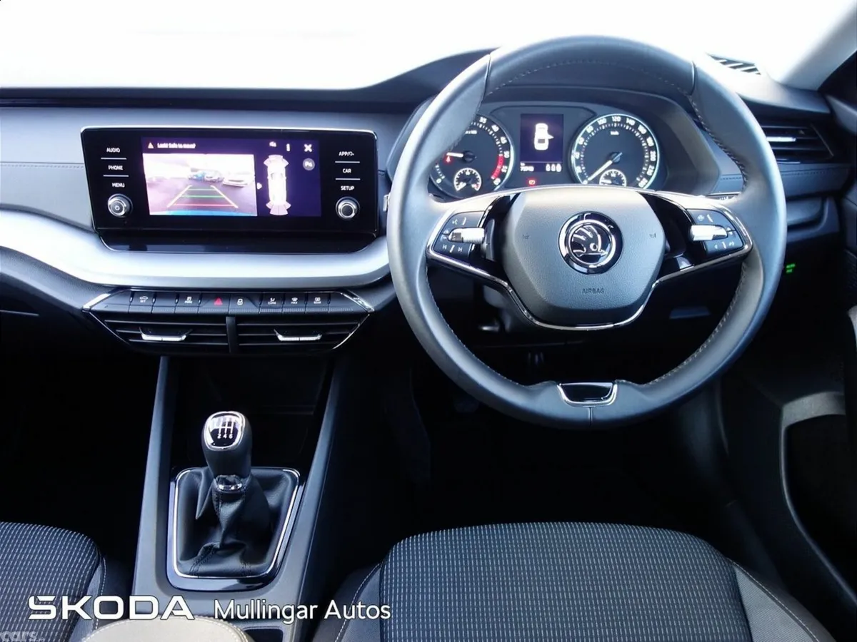 Skoda Octavia Saloon, Diesel, 2024, Blue