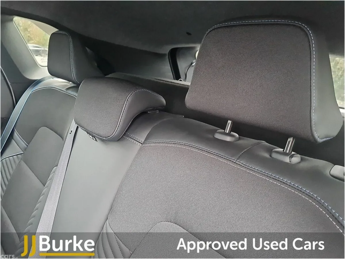 Renault Symbioz Hatchback, Petrol Hybrid, 2025, White