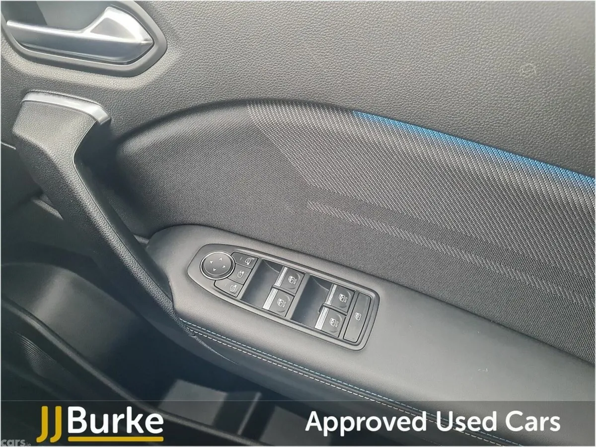 Renault Symbioz Hatchback, Petrol Hybrid, 2025, White