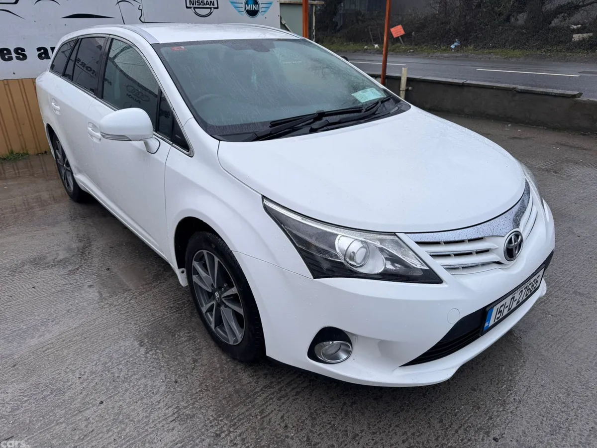 Toyota Avensis Estate, Diesel, 2015, White
