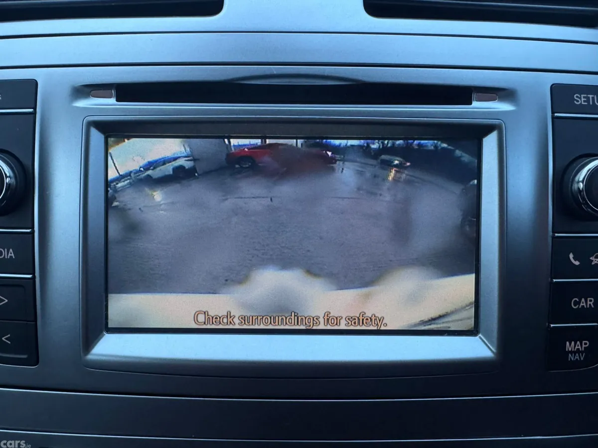 Toyota Avensis Estate, Diesel, 2015, White