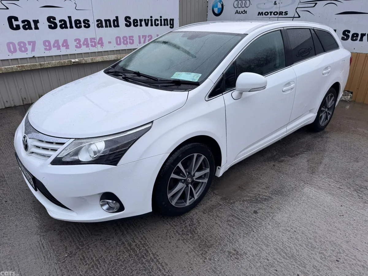 Toyota Avensis Estate, Diesel, 2015, White