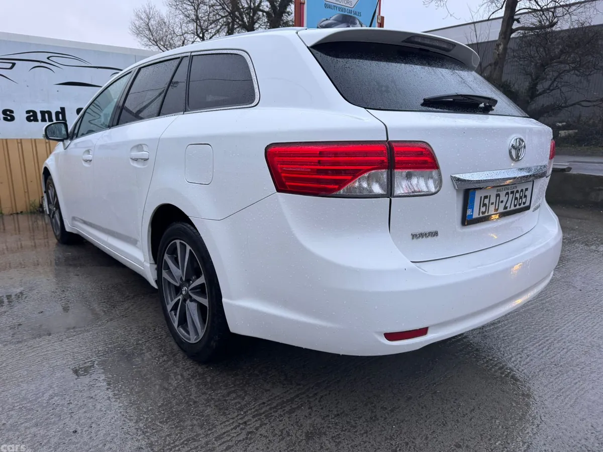 Toyota Avensis Estate, Diesel, 2015, White