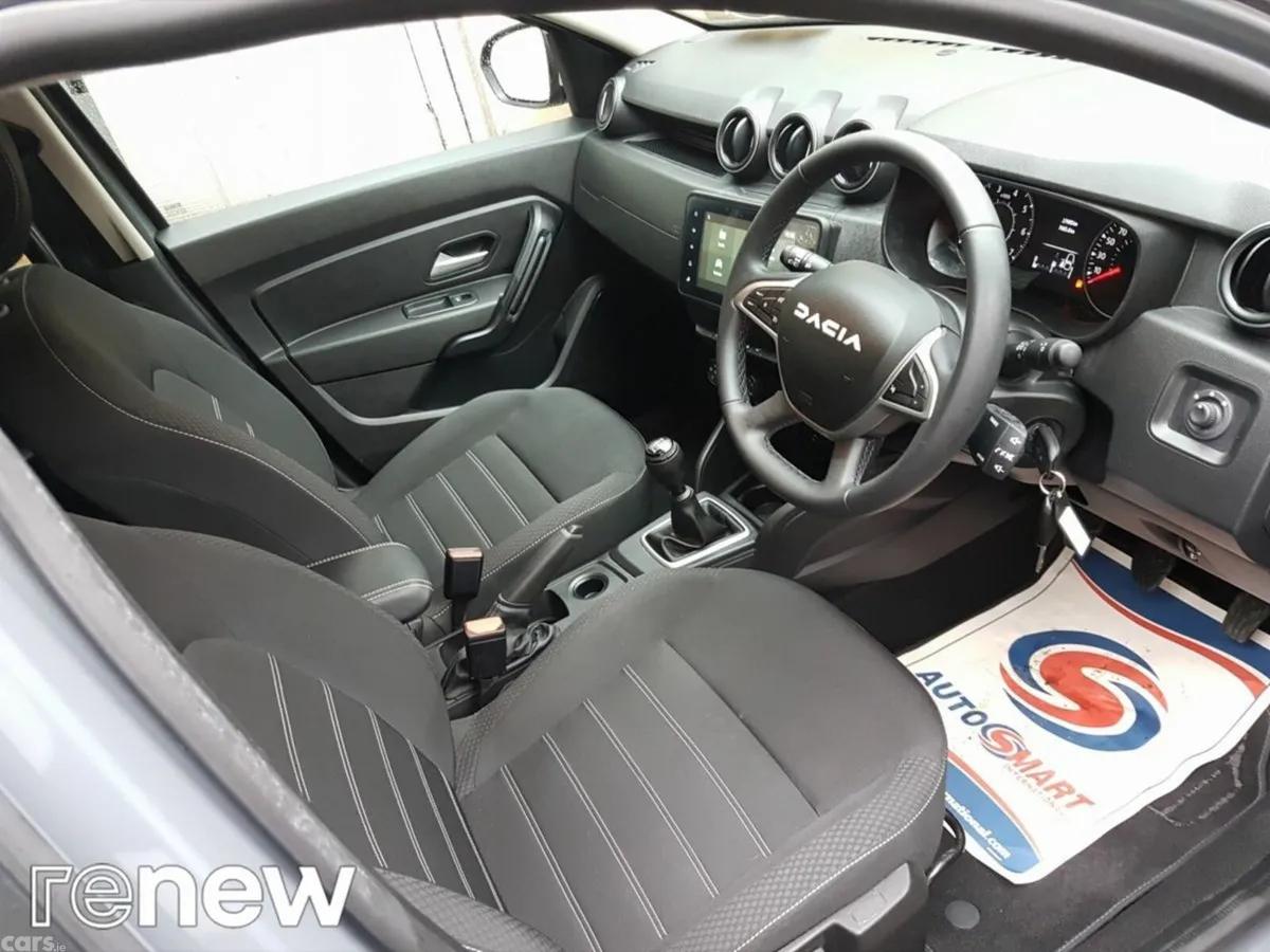 Dacia Duster SUV, Petrol, 2023, Grey