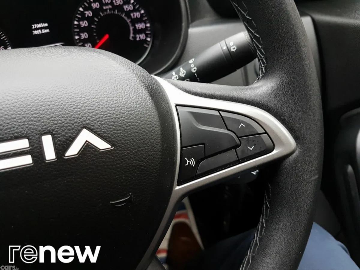 Dacia Duster SUV, Petrol, 2023, Grey