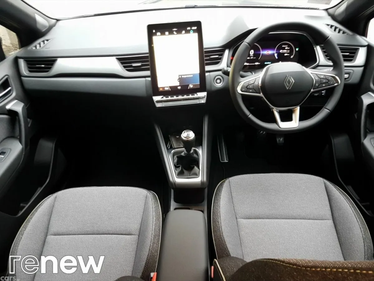 Renault Captur SUV, Petrol, 2026, Grey