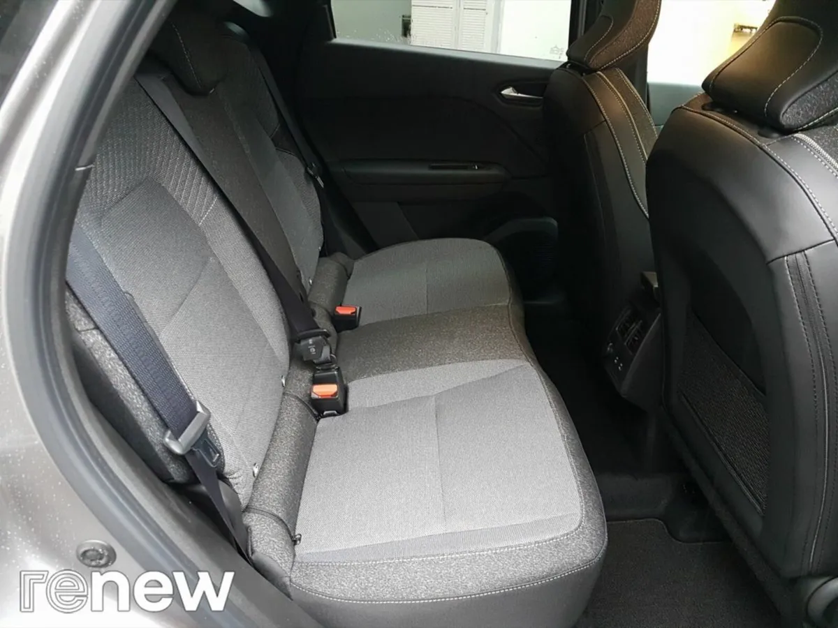 Renault Captur SUV, Petrol, 2026, Grey