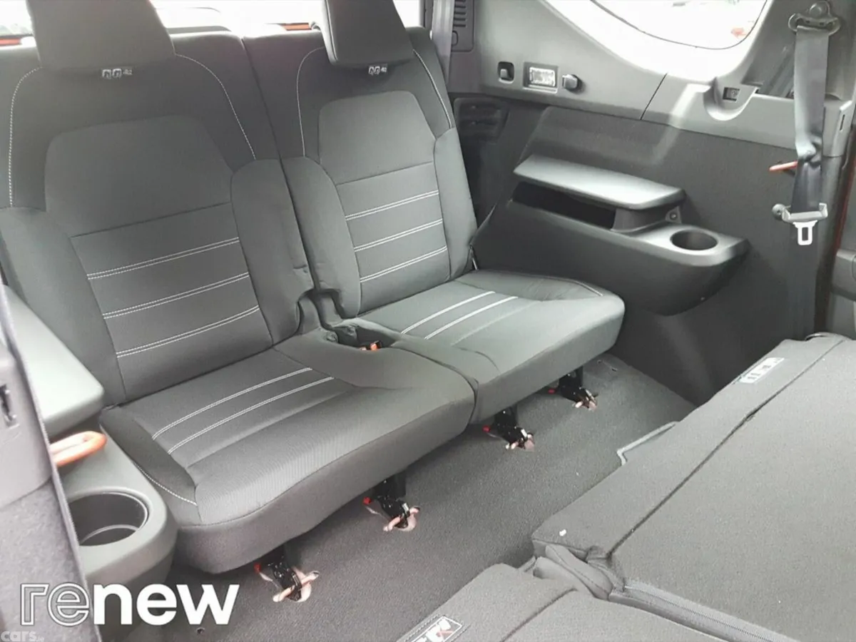 Dacia Jogger MPV, Petrol, 2025, Brown
